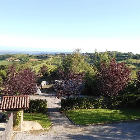 Agriturismo Schlin Farmház Farigliano