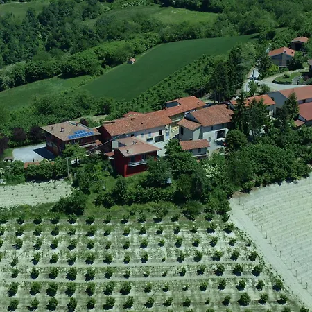 Agriturismo Schlin Farmház Farigliano